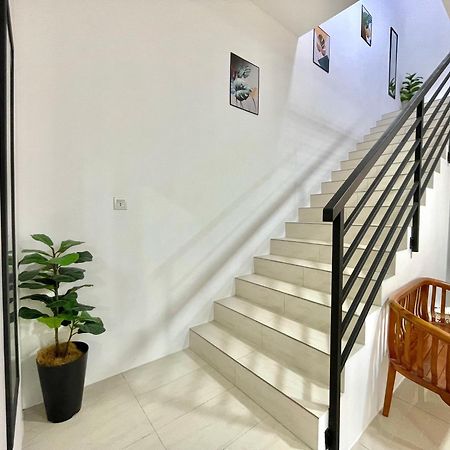 Hanan Homestay Klebang Ipoh With A View Of Mount Korbu, For Musl!M Only!! Ngoại thất bức ảnh